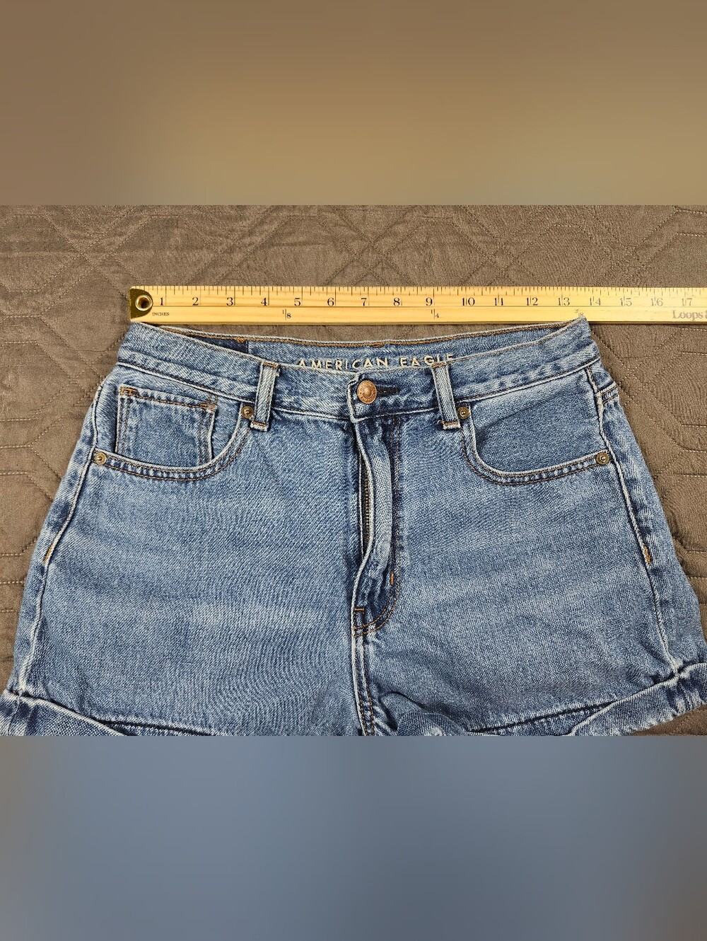 American Eagle light blue denim cuffed mom shorts mid-rise fit size 6 - Picture 6 of 12